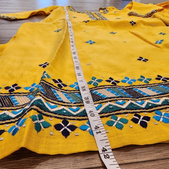 Indian suit - Picture 10 of 11